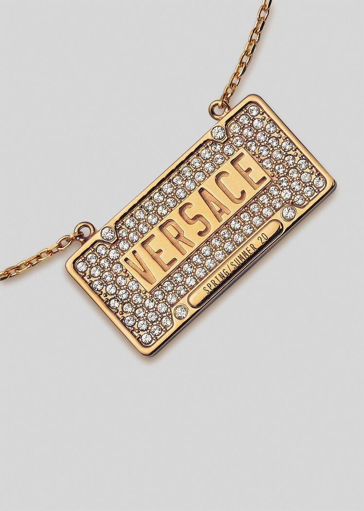 新作国産 VERSACE - VERSACE ロゴ ペンダント ネックレスの通販 by