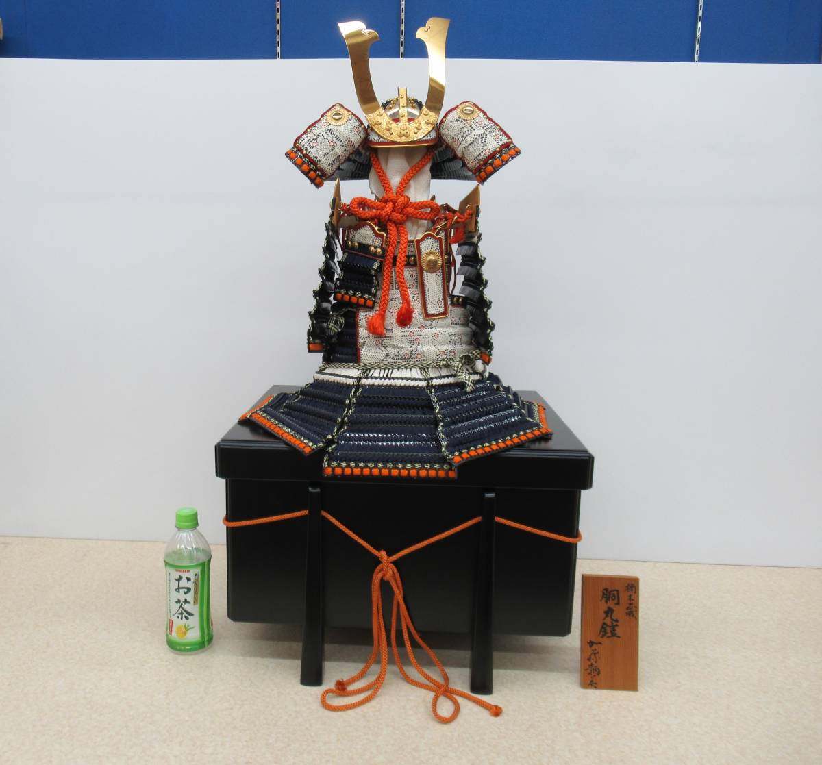 Yahoo!オークション - 大奉仕 楠木正成・二分之一胴丸鎧・奉納鎧 Yahoo!オークション - 大奉仕 楠木正成・二分之一胴丸鎧・奉納鎧