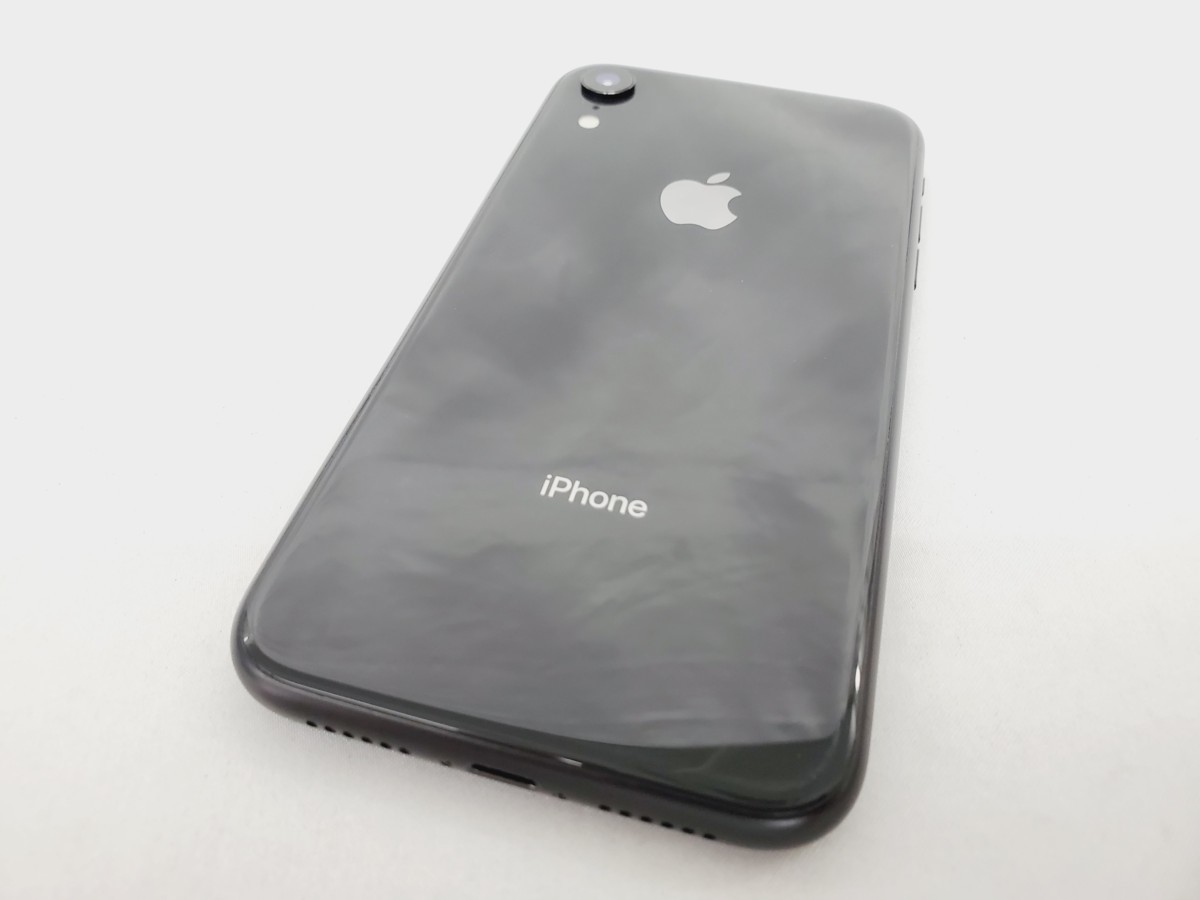 1円 品 au エーユー スマートフォン Apple iPhone XR 128GB MT0G2J/A