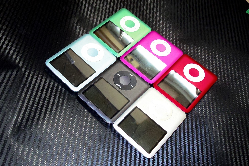 Yahoo!オークション - iPod nano Ⅲ世代 6台 6色 【超希少品 Yahoo!オークション - iPod nano Ⅲ世代 6台 6色 【超希少品