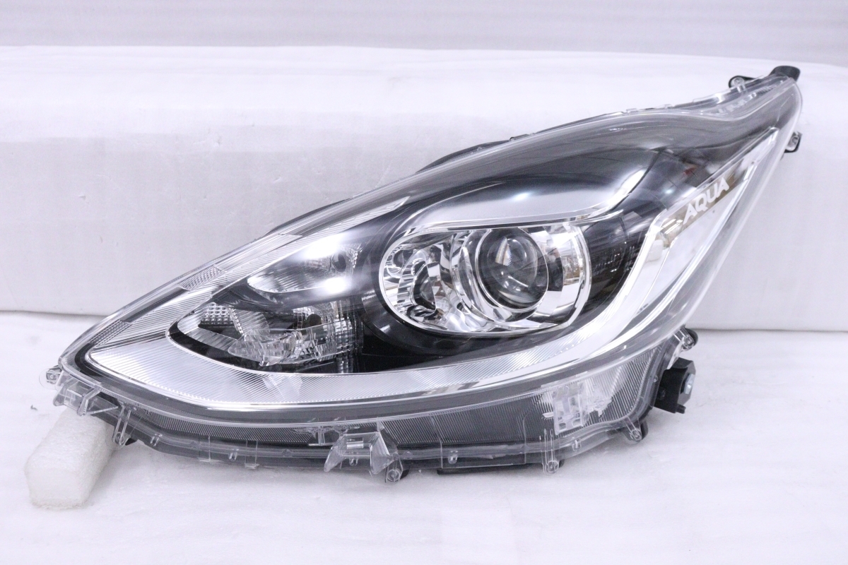 21-752☆極上品☆後期 LED NHP10 アクア☆左ヘッドライト KOITO 52-322