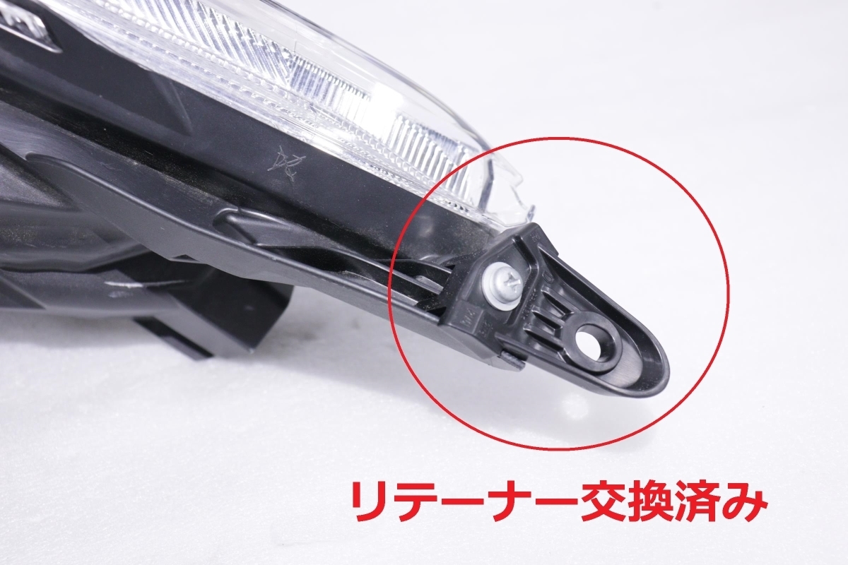 206-1535-R★LED 後期★ZRR80W ヴォクシー/HV 右ヘッドライト★煌 ICHIKOH 28-240 打刻 K ブラック ZRR85W トヨタ 純正 (YM)_画像5