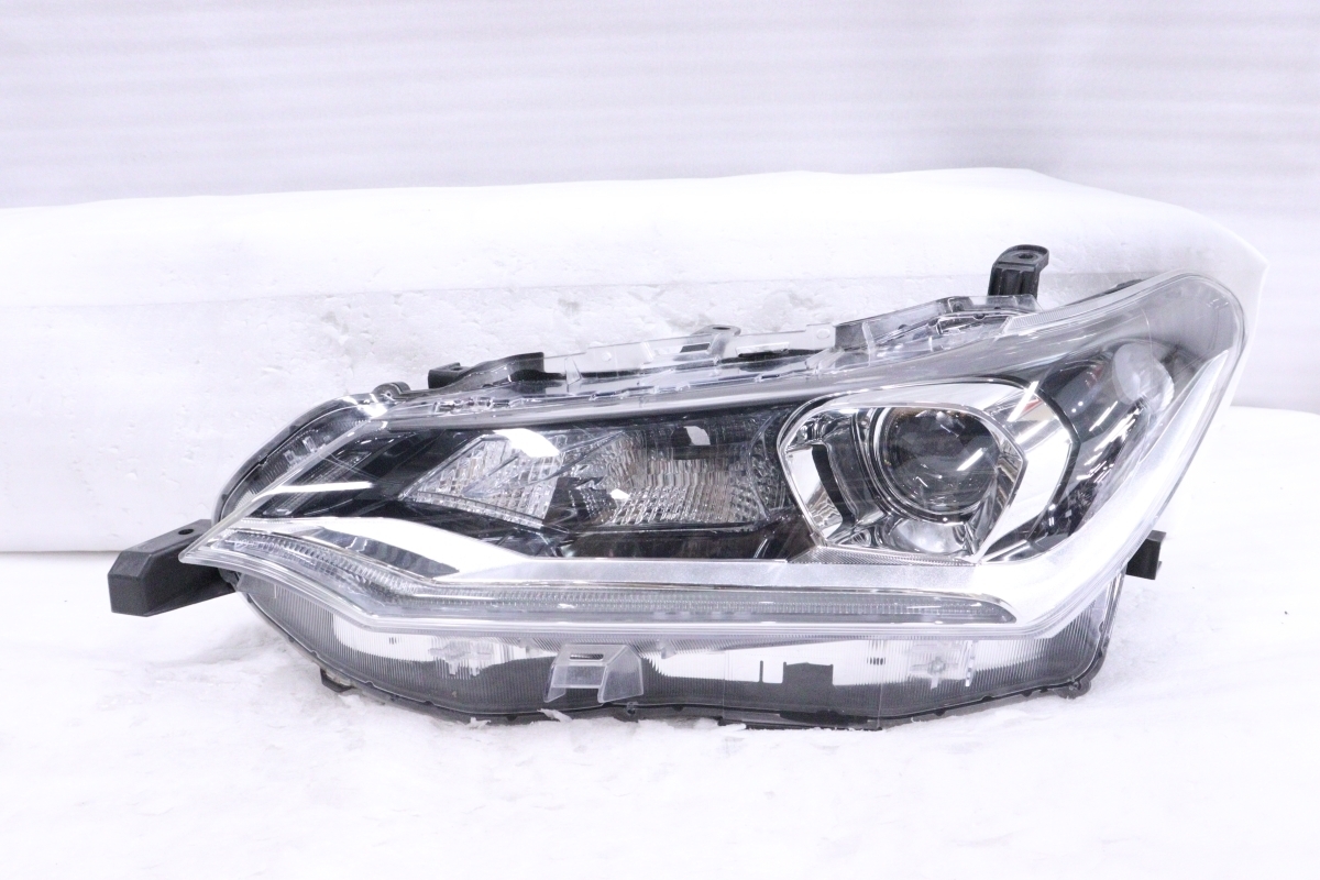 26-2767☆美品☆後期 LED NZE161G カローラフィールダー☆左ヘッド
