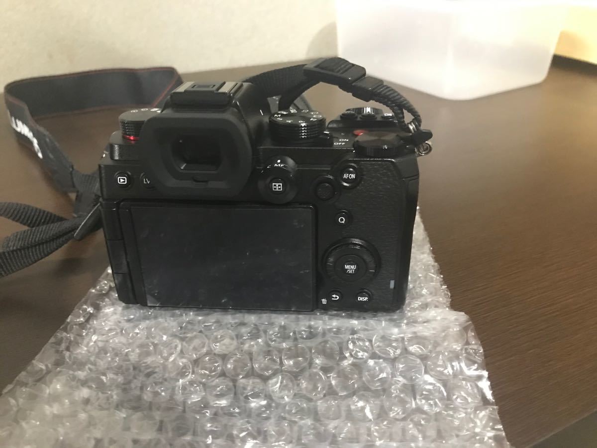 LUMIX DC-S5 と SIGMA 28-70mm F2 8 DG DN 超美品|Yahoo!フリマ LUMIX DC-S5 と SIGMA 28-70mm F2 8 DG DN 超美品|Yahoo!フリマ
