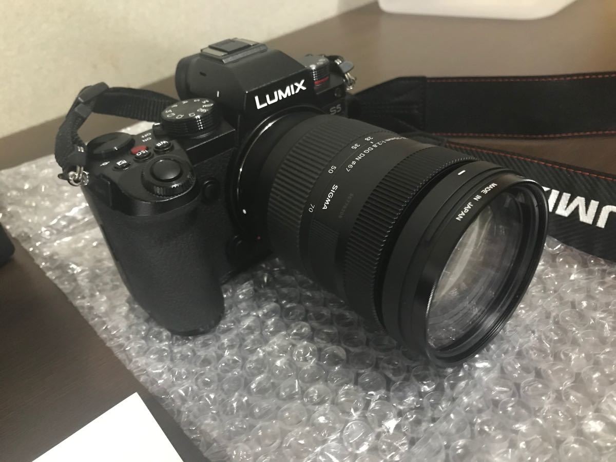 LUMIX DC-S5 と SIGMA 28-70mm F2 8 DG DN 超美品|Yahoo!フリマ LUMIX DC-S5 と SIGMA 28-70mm F2 8 DG DN 超美品|Yahoo!フリマ