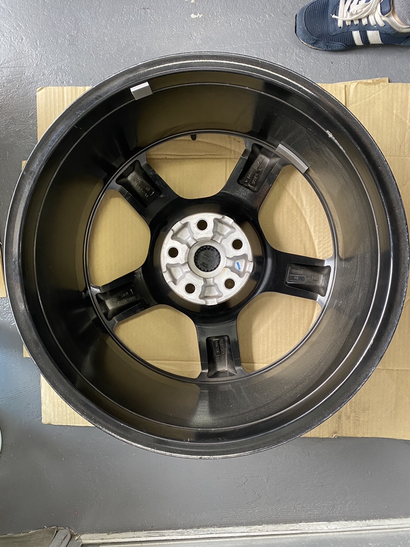シボレーカマロ 純正アルミホイール 5穴 20インチ 20×8J/20×9J