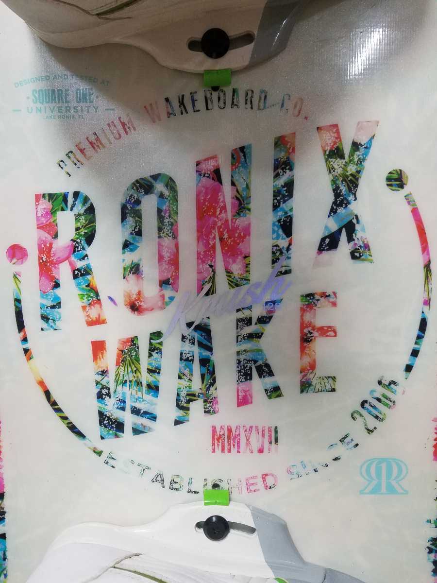 ロニックス RONIX ウェイクボード ビンディング付 | monsterdog.com.br