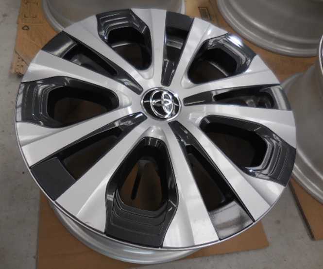 プリウス ZVW50 純正15インチホイール キャップ新車外し4枚セット送料