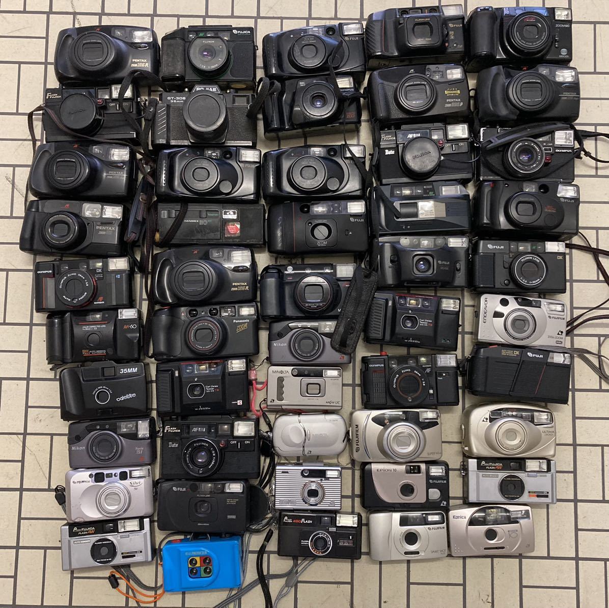 Canon、OLYMPUS 、MINOLTA 、PENTAX コンパクトフィルムカメラ 大量