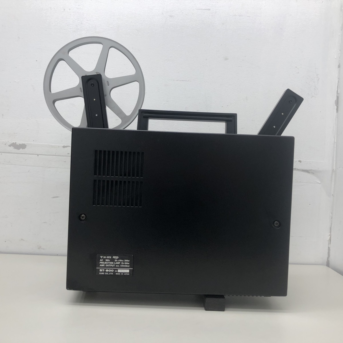 ◆ ELMO エルモ ST-800 8mm SOUND PROJECTOR 8ミリ サウンド映写機 光学・磁気両用 プロジェクター ジャンク 電源なし 現状品　_画像6