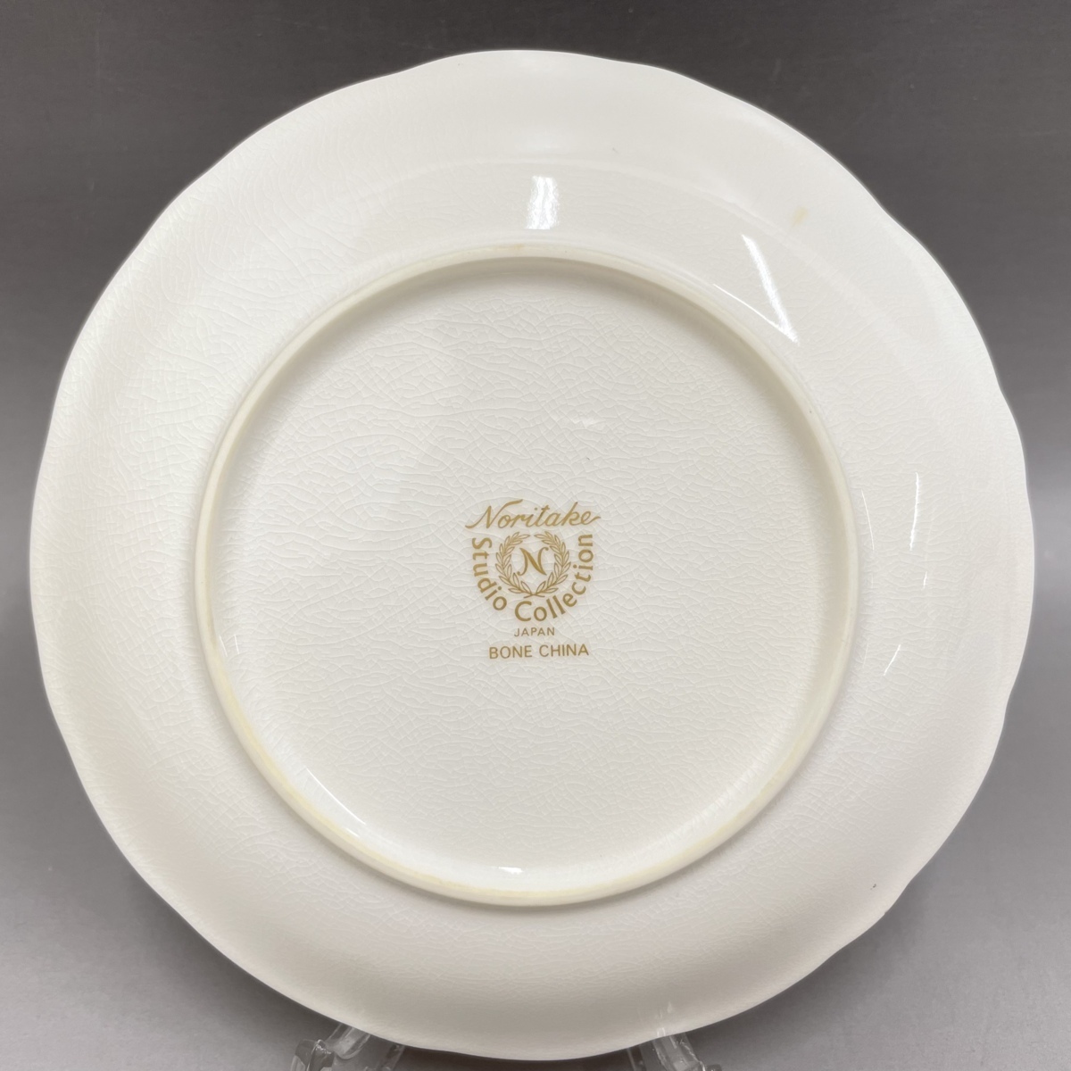 ■□ [5] Noritake プレート皿 ２枚 プラス難あり１枚 計３枚 中古品 □■_画像5