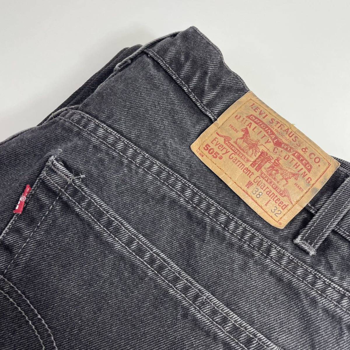本物保証2023】 90s(1998年)Levi's 505 ブラック デニムパンツ 38×32