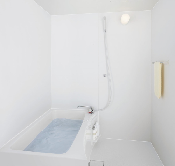 浴室を清潔で明るい空間へリフォーム BW-1216LBE+HB LIXIL・INAX ユニットバスルーム 1216サイズ 標準仕様