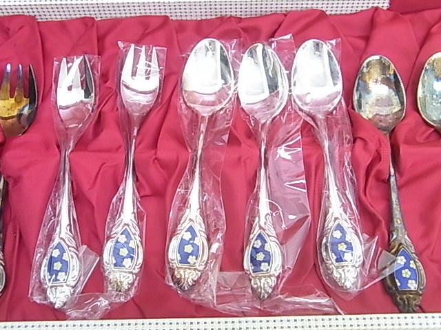 e8103　CLOISONNE SPOON　スプーン＆フォーク　カトラリー　保管箱　ニッケルシルバー_画像3