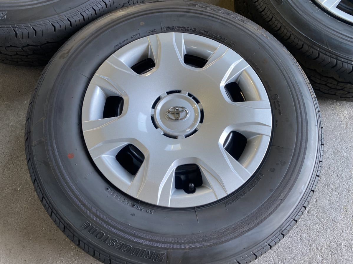 即決!新車外し ハイエース 純正 BS195/80R15 タイヤホイール 4本