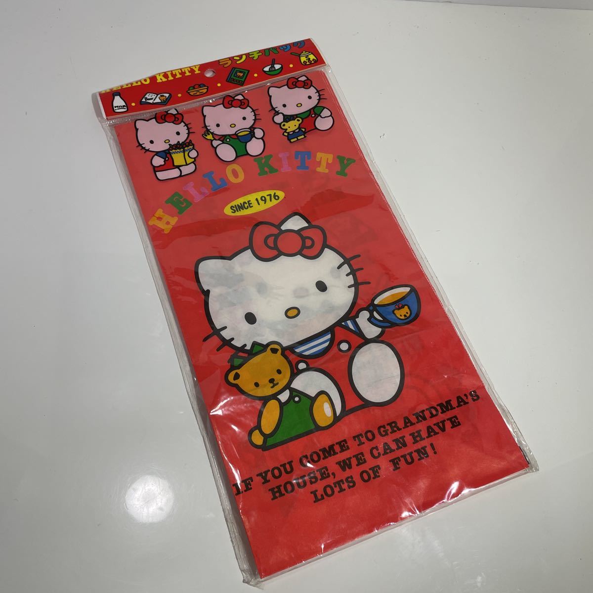 当時物 サンリオ ハローキティ ランチバック 紙袋 HELLO KITTY レトロ 未開封の画像1