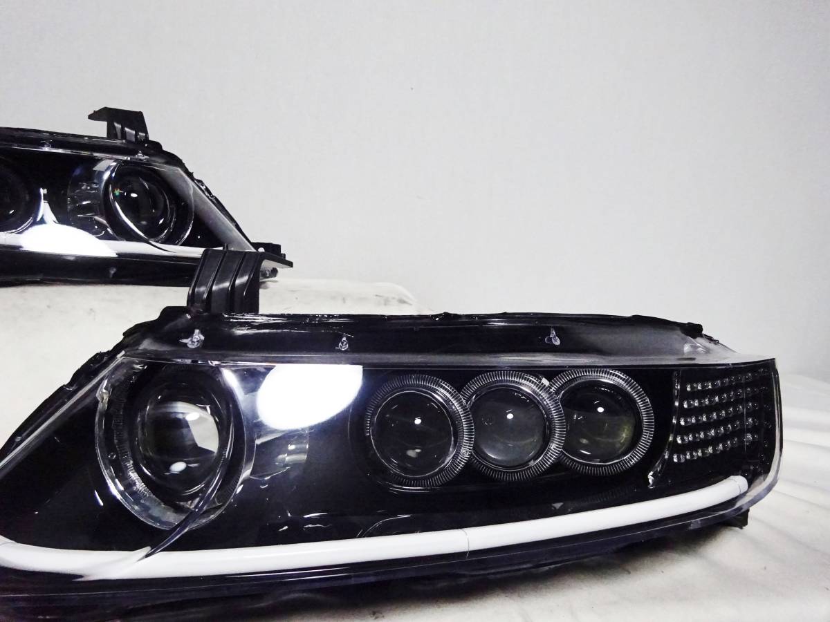 美品 オデッセイ RB1 RB2 3連 プロジェクター LED イカリング シリコン