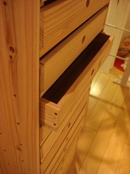 天然無垢材を使用しております。