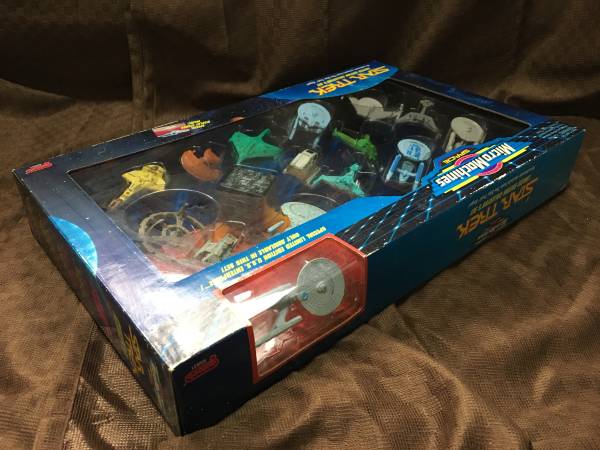 STAR TREK COLLECTORS SET