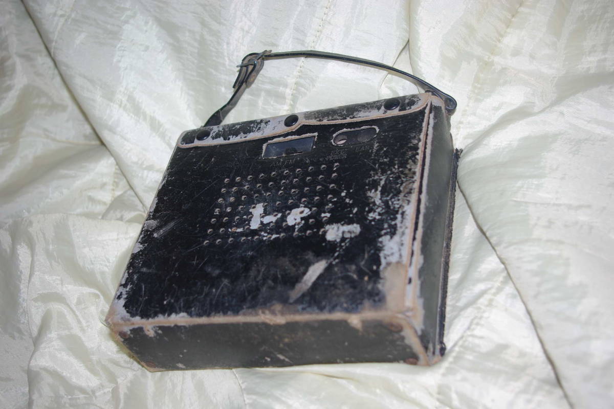 昭和 レトロ ラジオ HITACHI 日立 通電可 KH-991 FM-AM Transistor Radio 6V 9 Transistor ジャンク 現状_画像10
