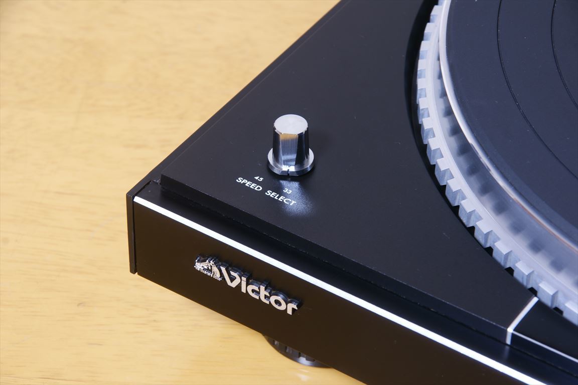 【いめーじあ】 アナログレコードプレーヤー ◆ Victor ◆ クォーツロック ターンテーブル ◆ 動作良好 ビクター JVC かわいいテ