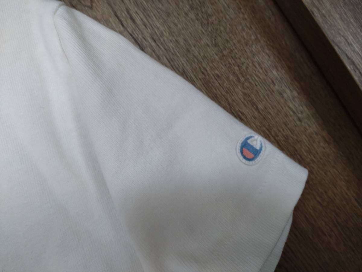 [ used ]Champion short sleeves T-shirt M size white white Champion Logo thick EAST AKRON[ old clothes * used ]