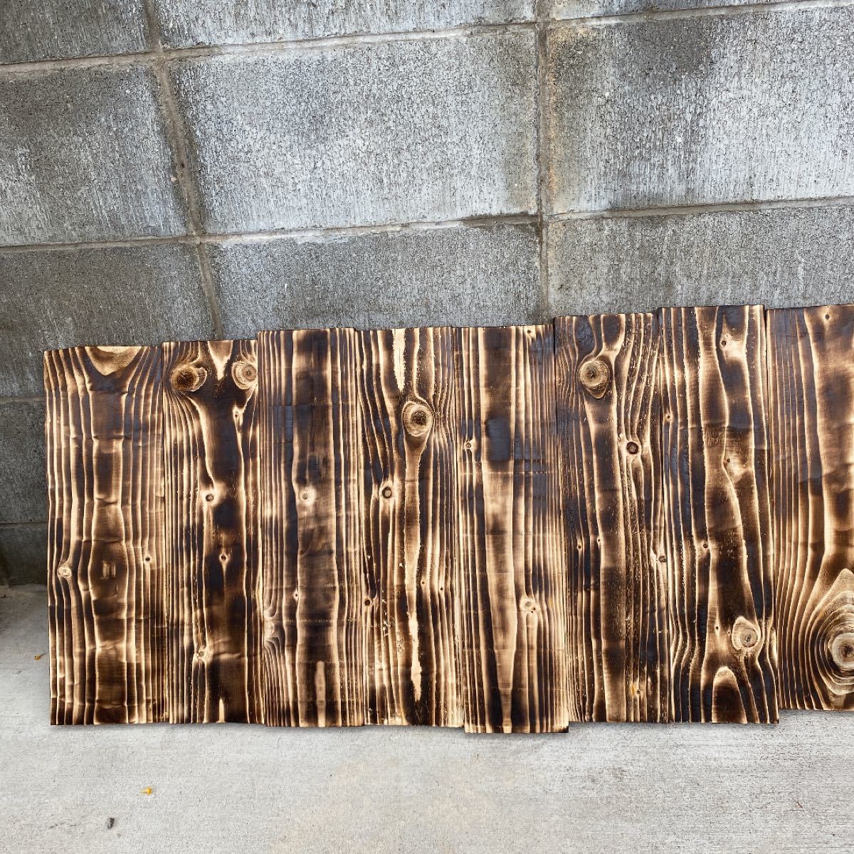 木製パレット廃材板　　焼き目　4枚　　DIY   枚数指定の方はコメントにて！