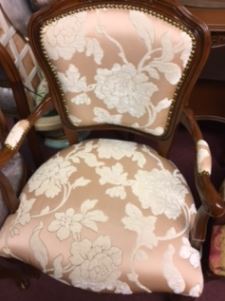 特価！イタリア輸入ブラウンウッド木枠サーモンピンクに薔薇ローズの絵柄のアームチェア椅子ダイニングチェア