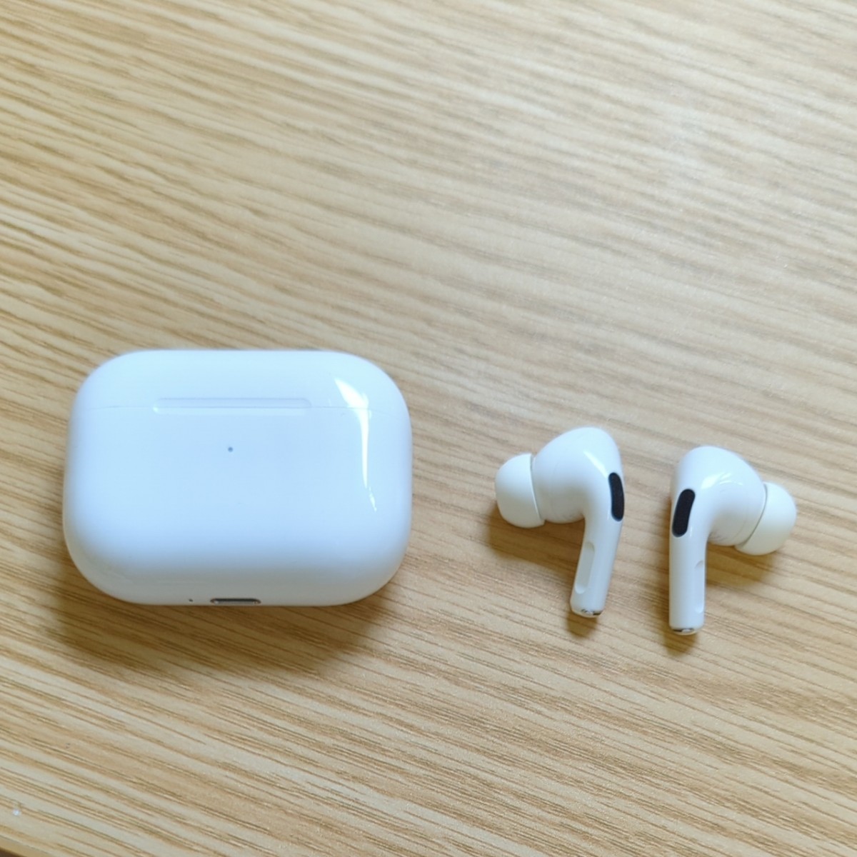 AirPods Pro 美品 保護ケース付き Apple Care有り www.librairie