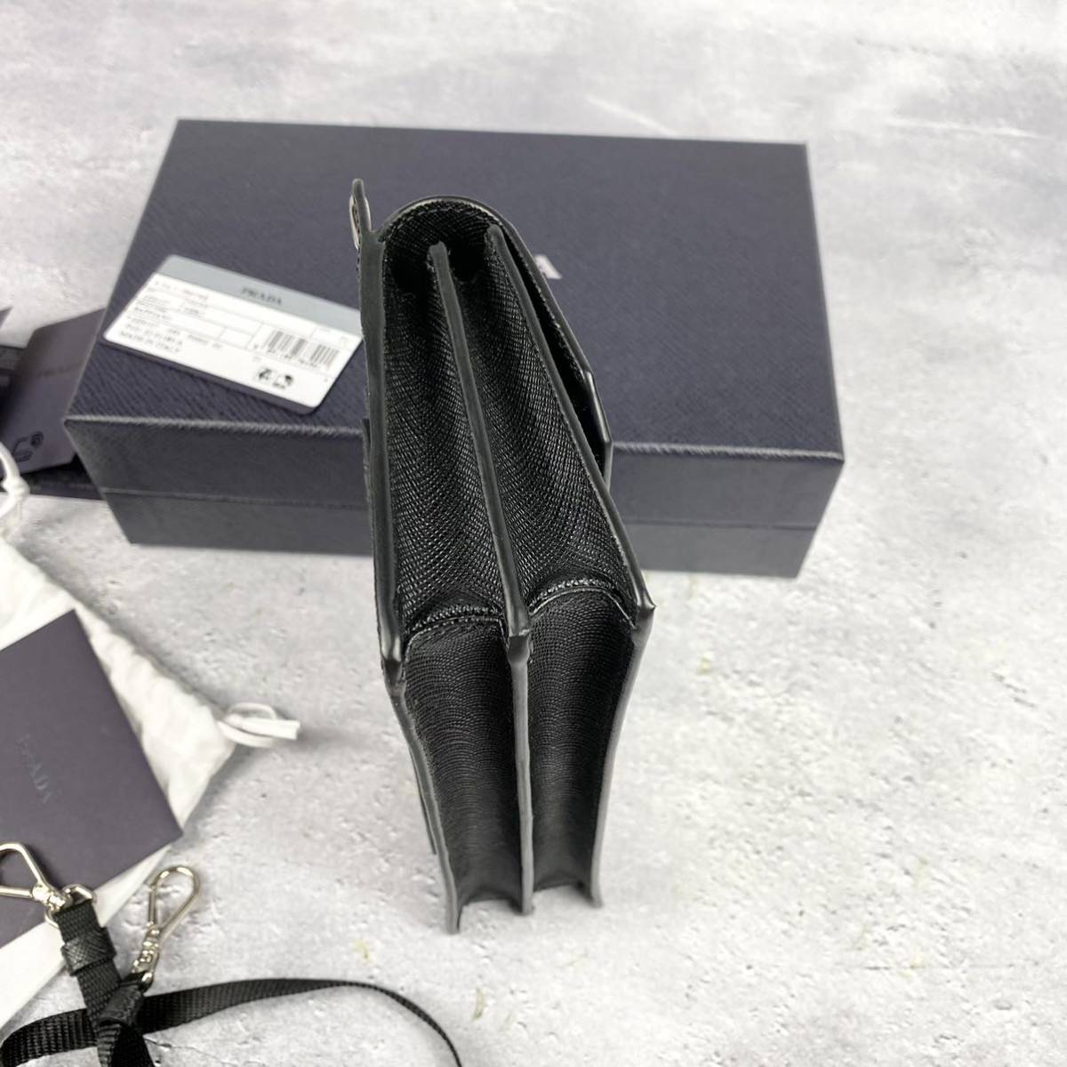新品】PRADA レザー スマホ ショルダーバッグ プラダ|Yahoo 新品】PRADA レザー スマホ ショルダーバッグ プラダ|Yahoo