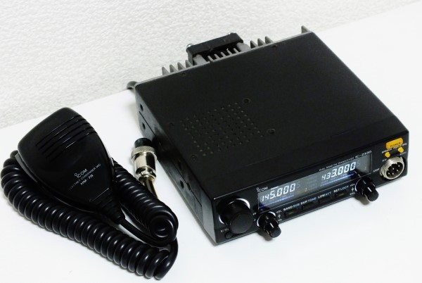 ICOM IC-2330D 144/430MHz デュアルバンド ハイパワー無線機 LED ICOM IC-2330D 144/430MHz デュアルバンド ハイパワー無線機 LED