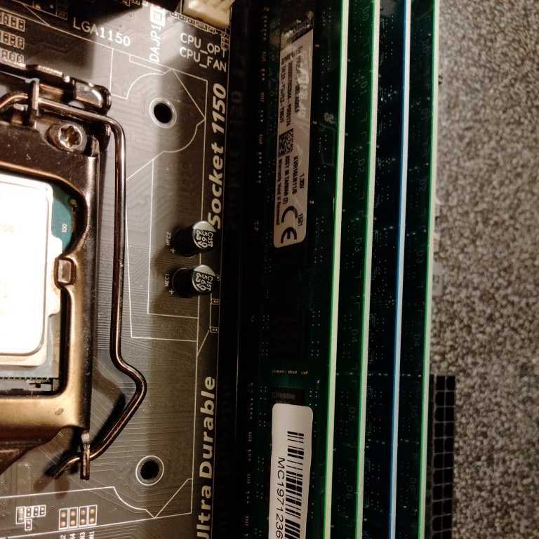 ★Z87X-UD3H　GIGABYTE LGA1155 マザーボード Corei7・メモリセット★_画像8