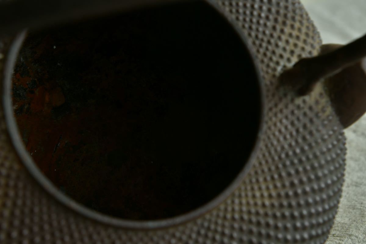【美品】南部名工「金野和秋作」在銘入 あられ 鉄瓶 茶道具 急須 煎茶道具 和秋 銘