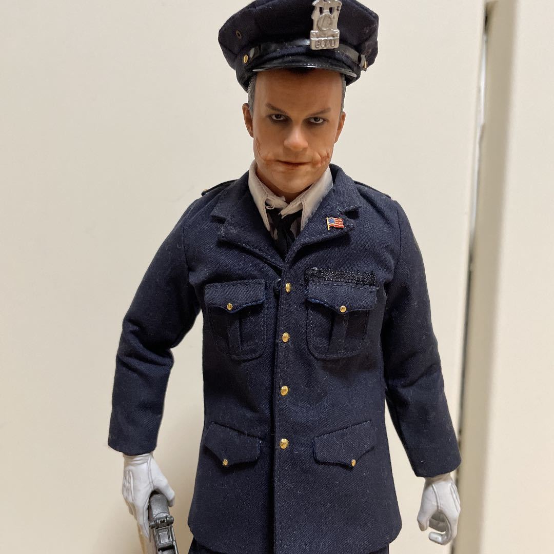 ホットトイズ ジョーカー 警察官Ver バットマン ダークナイト 1 ホットトイズ ジョーカー 警察官Ver バットマン ダークナイト 1