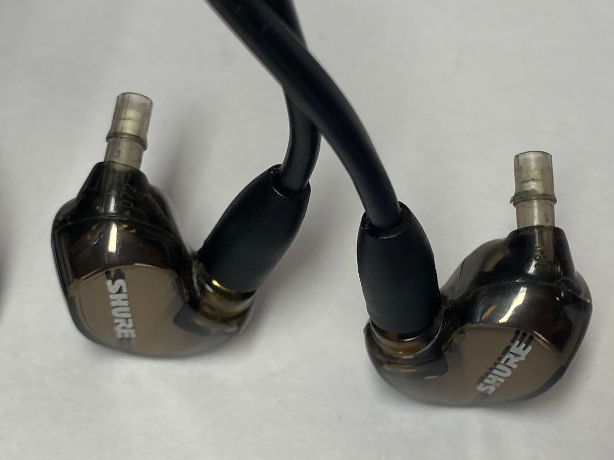 良好★動品★【中古P2252】SHURE/ シュア /ワイヤレスイヤホン/SE535 　替えイヤーチップ3セット/ソフトケース付き_画像6