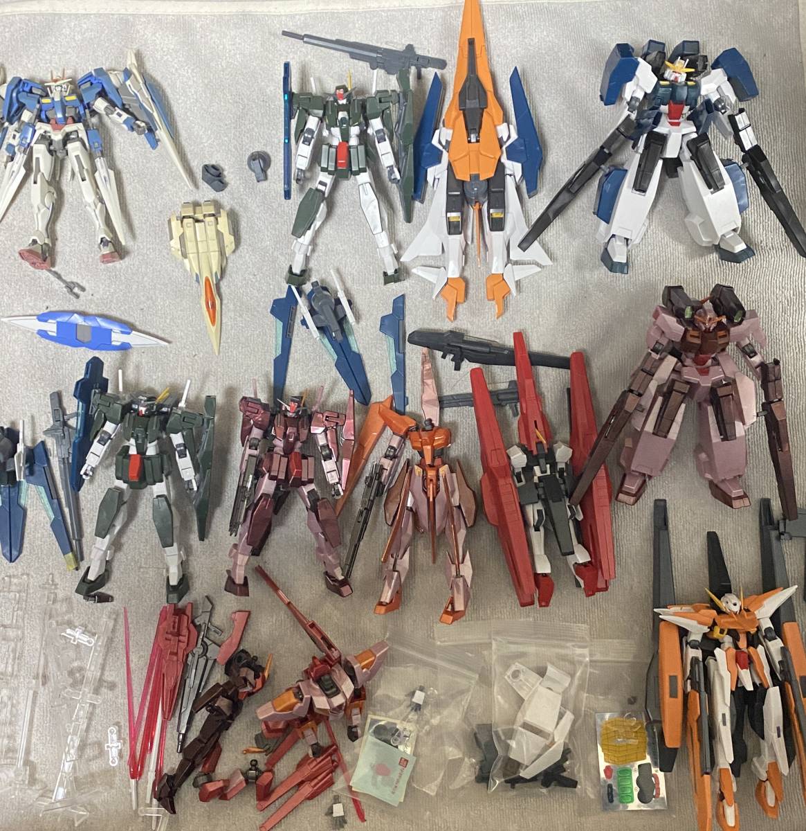 Yahoo!オークション - HG ガンダム ジャンク2 ダブルオー Yahoo!オークション - HG ガンダム ジャンク2 ダブルオー