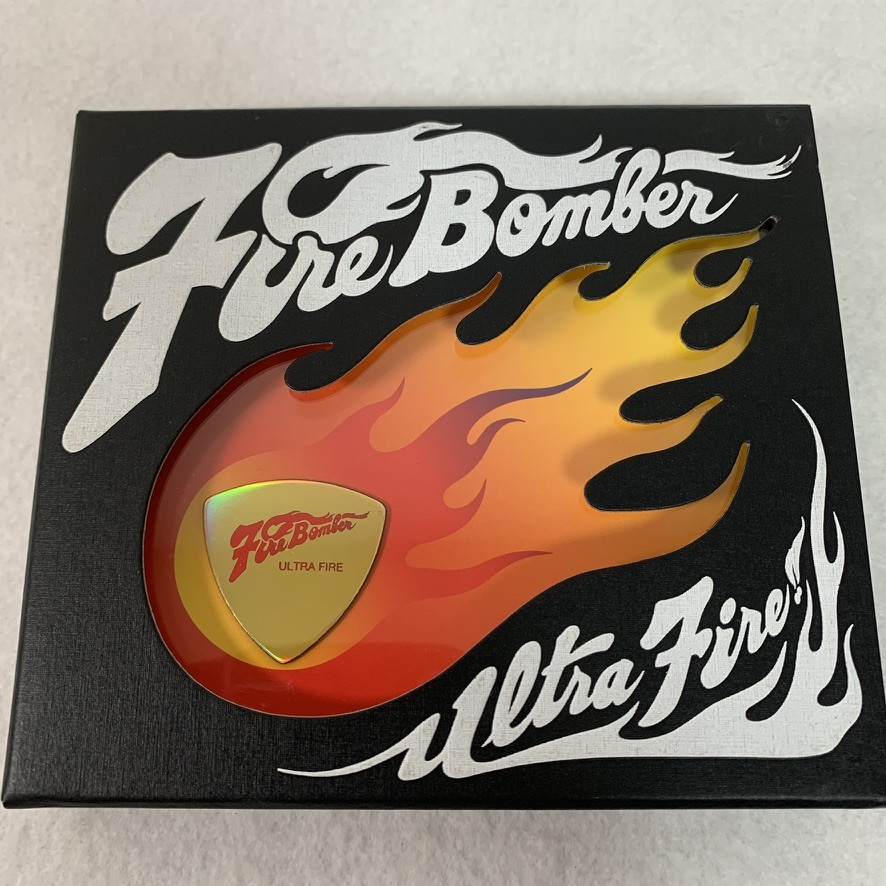 限定版 ピック付き》 マクロス7 ULTRA FIRE Fire Bomber Best 限定版 ピック付き》 マクロス7 ULTRA FIRE Fire Bomber Best