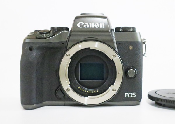 ◇【Canon キヤノン】EOS M5 ボディ ミラーレス一眼カメラ bpbd
