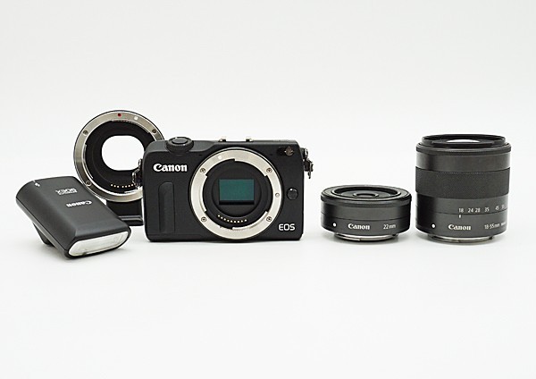 ◇【Canon キヤノン】EOS M2 ダブルレンズキット ミラーレス一眼カメラ