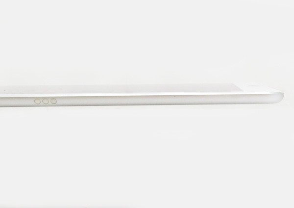 ◇【docomo/Apple】iPad Pro 9.7インチ Wi-Fi+Cellular 256GB MLQ72J/A