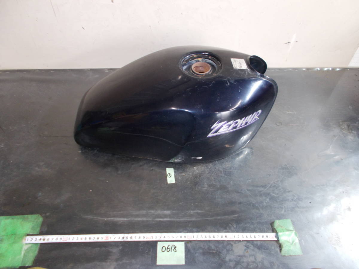0618 ZR400C ゼファー400 ① ガソリンタンク タンク 140サイズ
