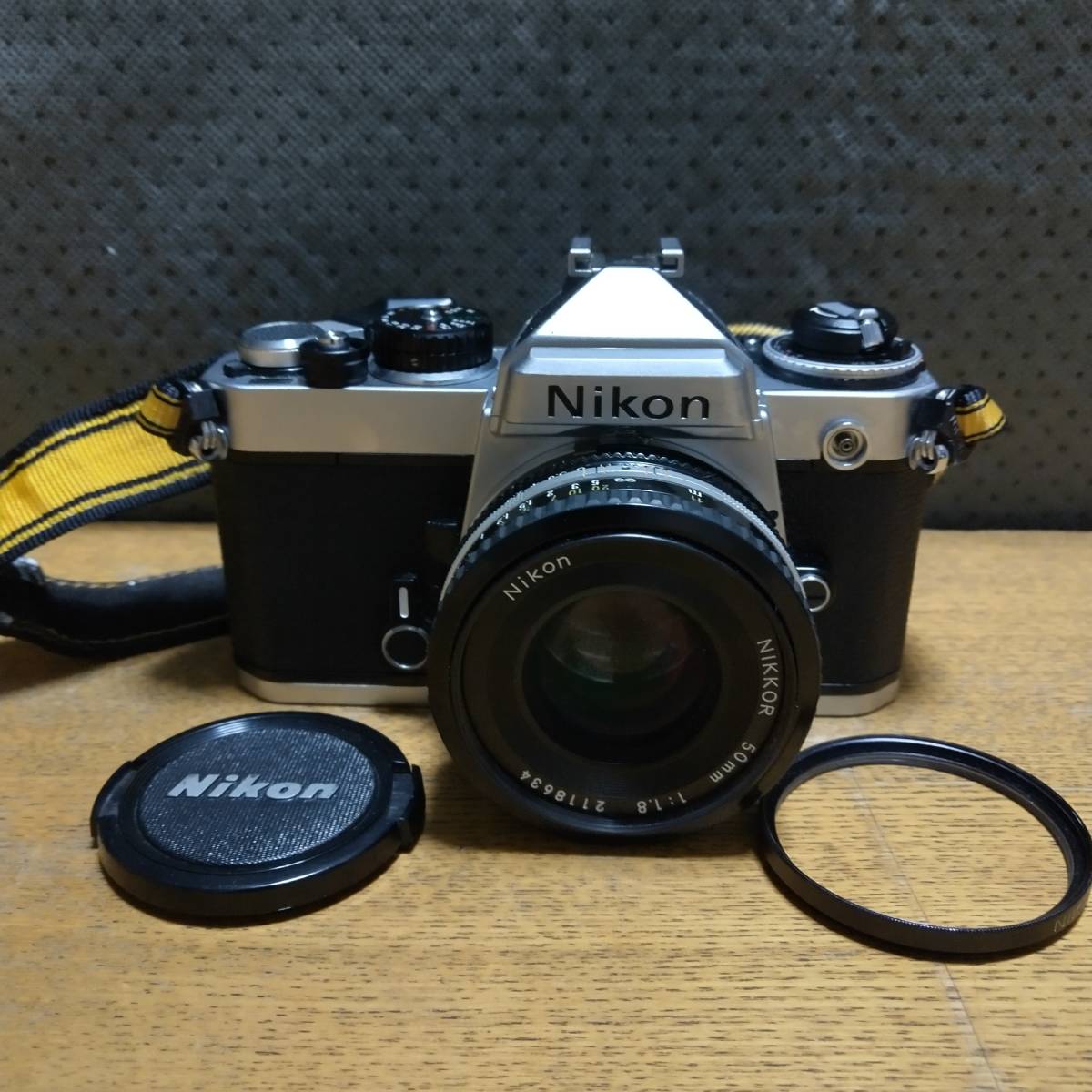 外装美品】☆Nikon FE シルバー/Ai-s NIKKOR 50mm F1.8 パンケーキ