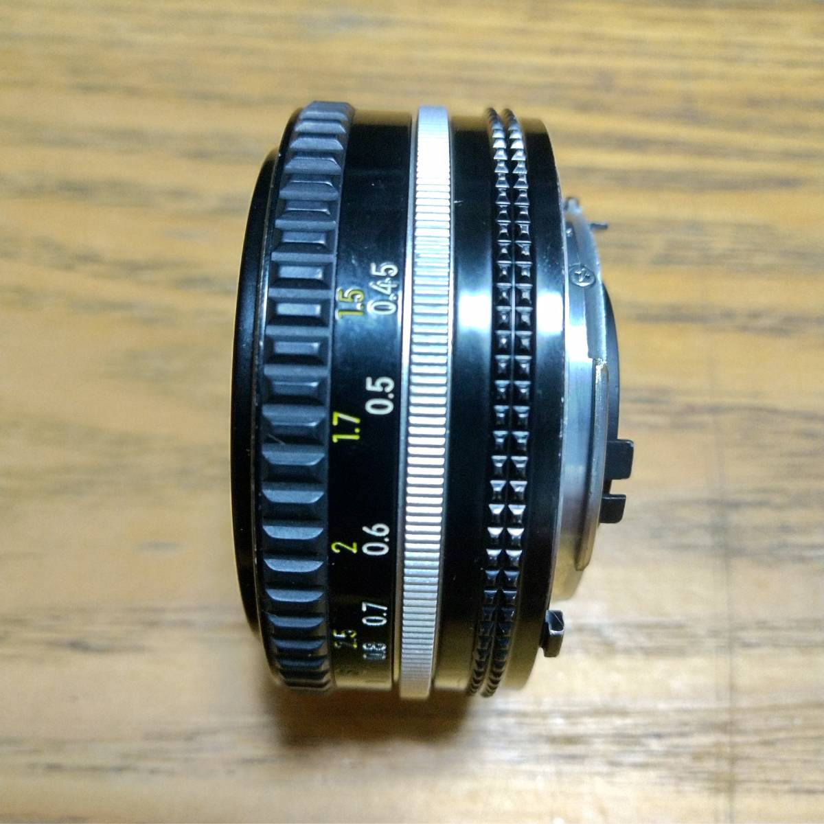 【美品】★Nikon Ai-s NIKKOR 50mm F1.8 人気のパンケーキレンズ カニ爪欠品！★動作品★_画像4