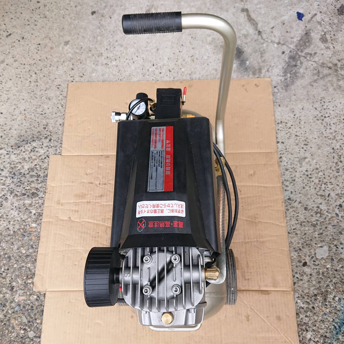 新潟発、実動、エアーコンプレッサー、AC-250G、100V、50HZ/60HZ
