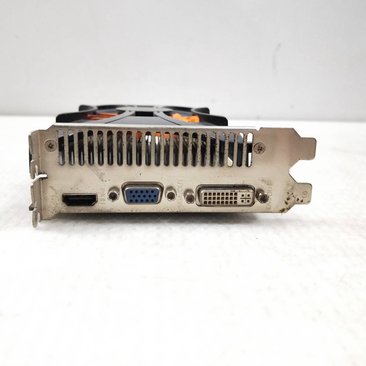 【中古パーツ】GTX550Ti 1024M GDDR5 192B CRT/DVI/HDMI グラフィックポード /ビデオカード PCI-E ■XK939-2_画像5