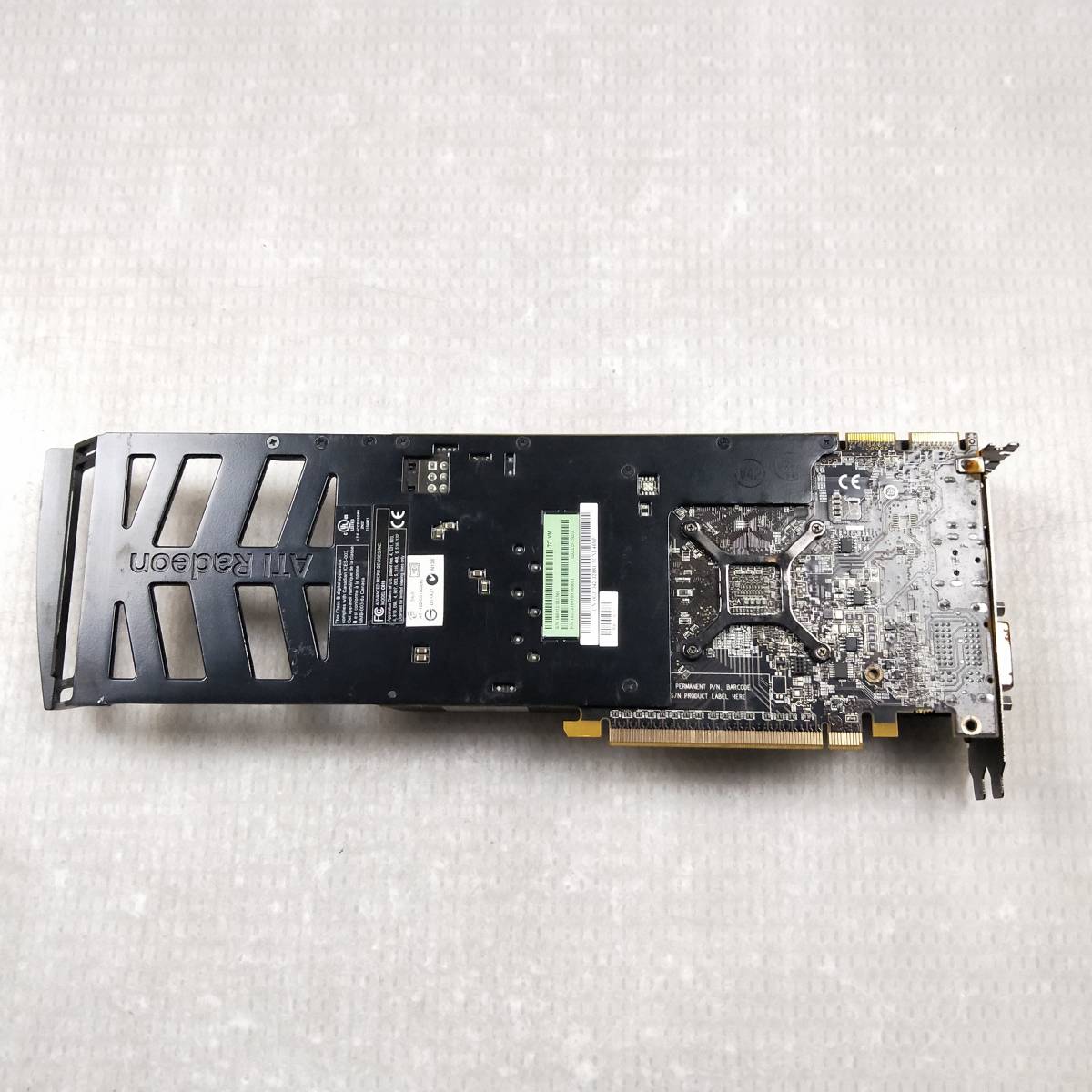 【中古パーツ】 Radeon HD5770 DP/HDMI/DVI グラフィックボード/ビデオカード PCI-E ■XK1020-3_画像2