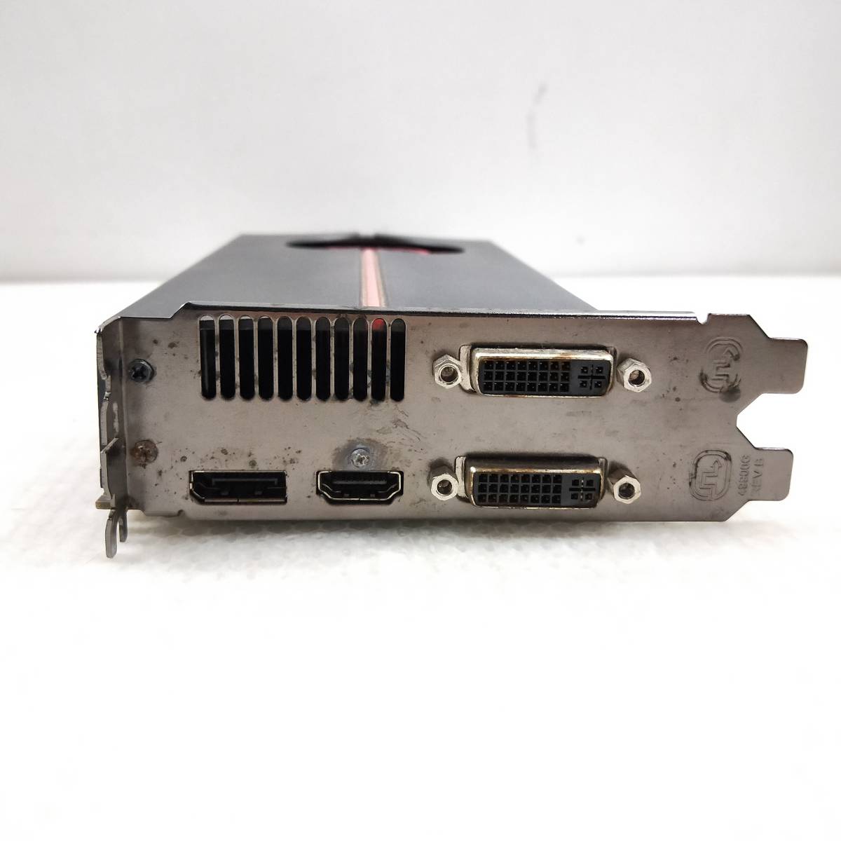 【中古パーツ】 Radeon HD5770 DP/HDMI/DVI グラフィックボード/ビデオカード PCI-E ■XK1020-3_画像5