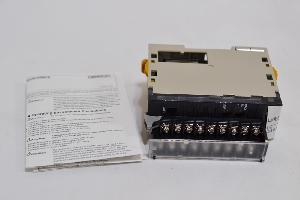 未使用!オムロン アナログ入力ユニット CJ1W-AD041-V1 | www