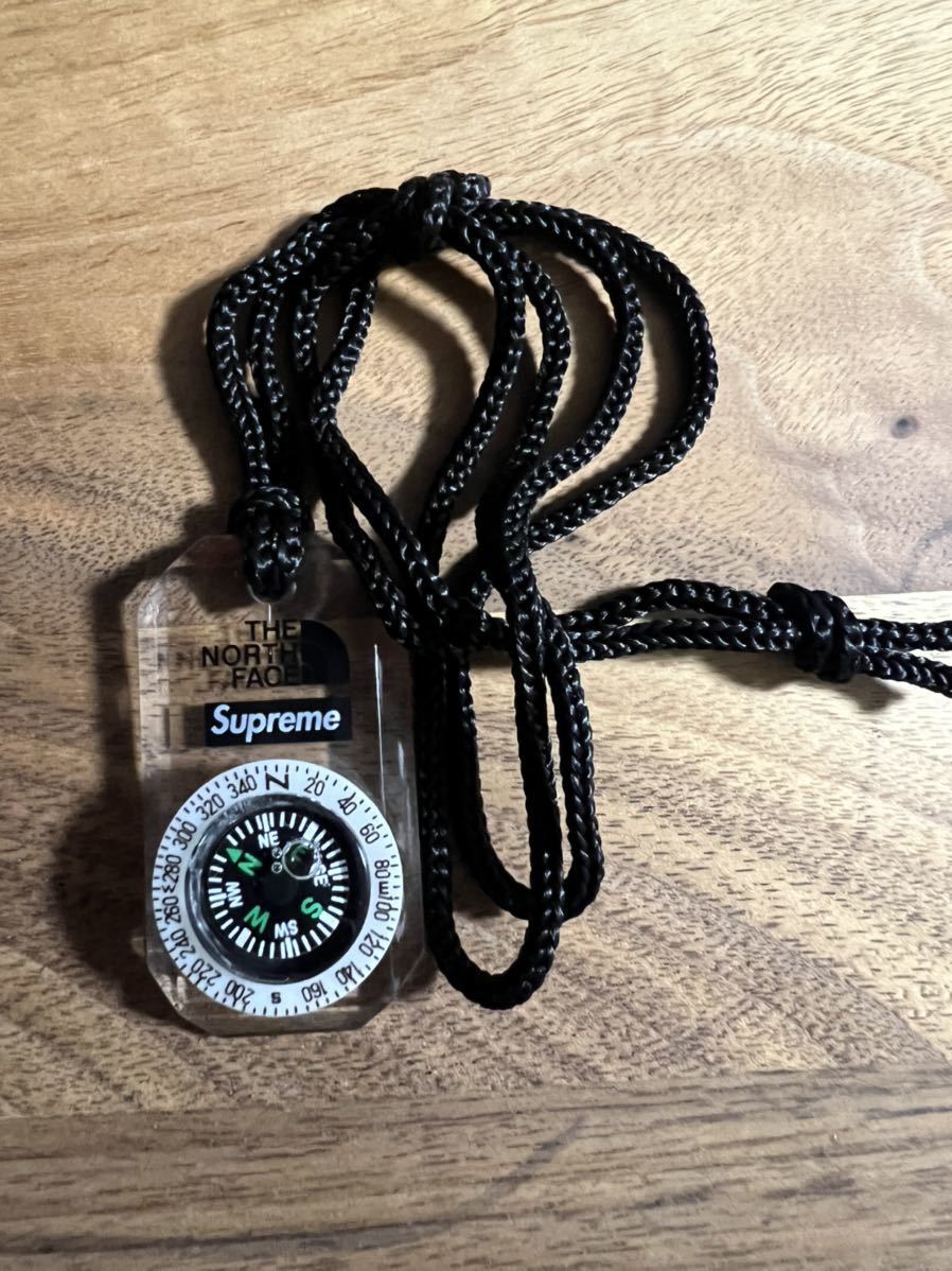 18FW Supreme x The North Face Compass Necklace コンパス ネックレス