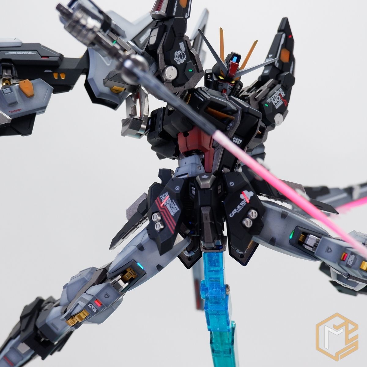 MG 1/100 ストライクノワールガンダム 全塗装 改造 改修 完成品